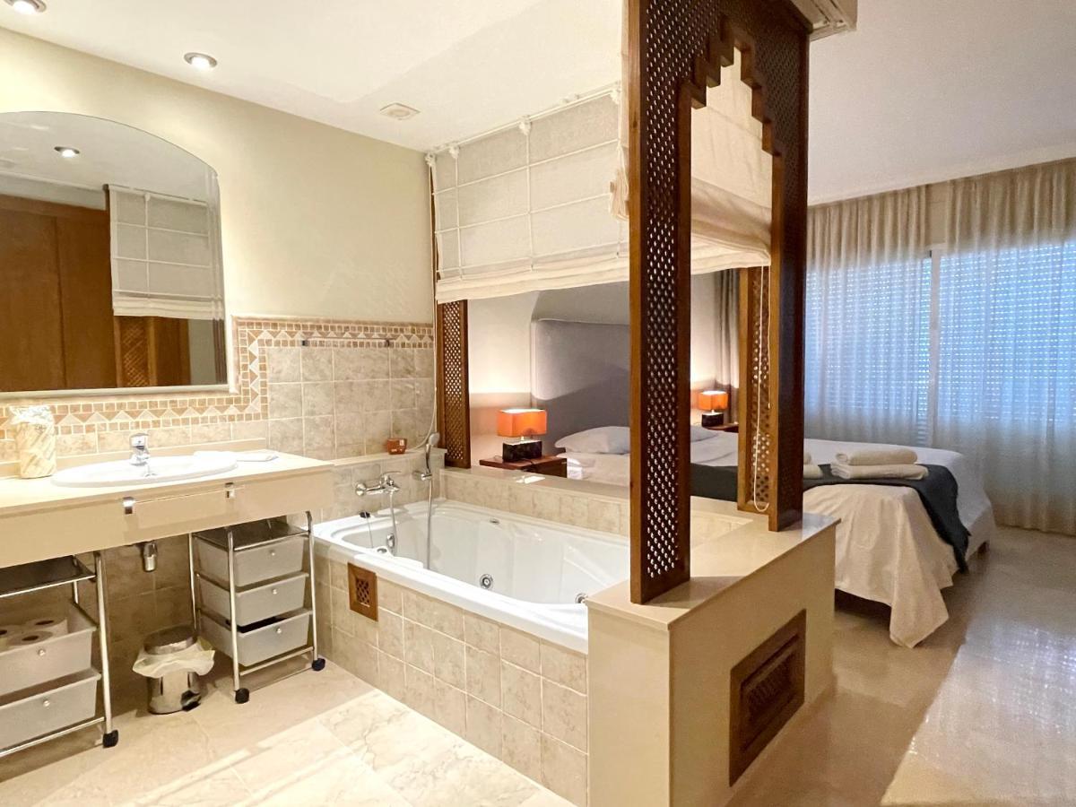 Malibu Mansion Club La Costa World With Sea View And Hydromassage Bath In Mijas Costa Apartment